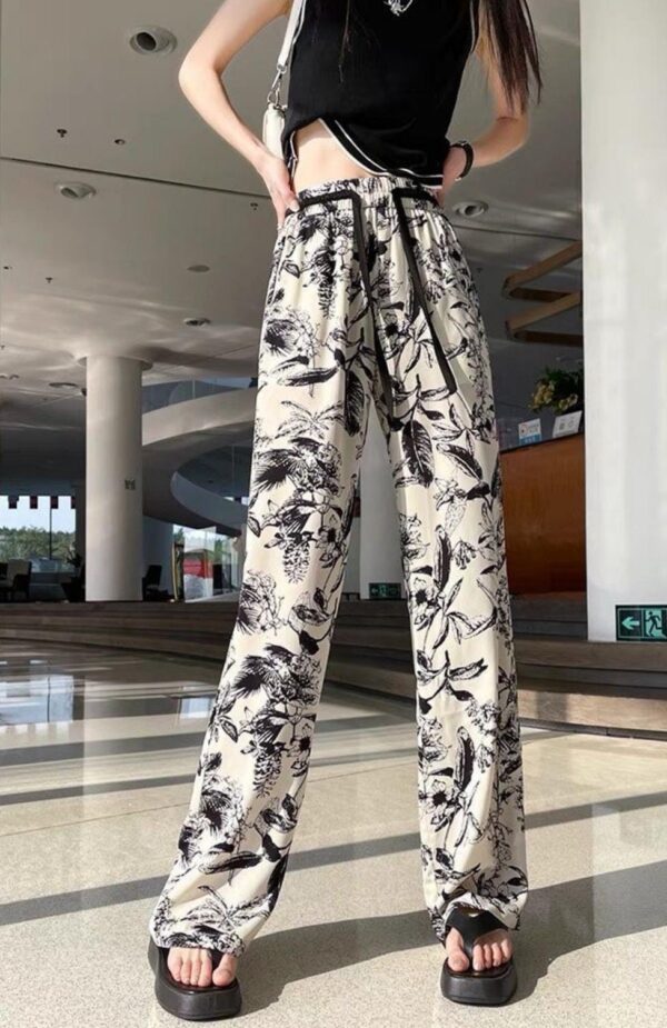 The Wide Leg Classic Trousers - بناطيل واسعة كلاسيكية