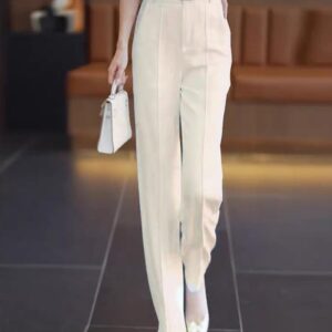 Elegant Wide-Leg Trousers - بنطال الأناقة الكلاسيكي باللون البيج