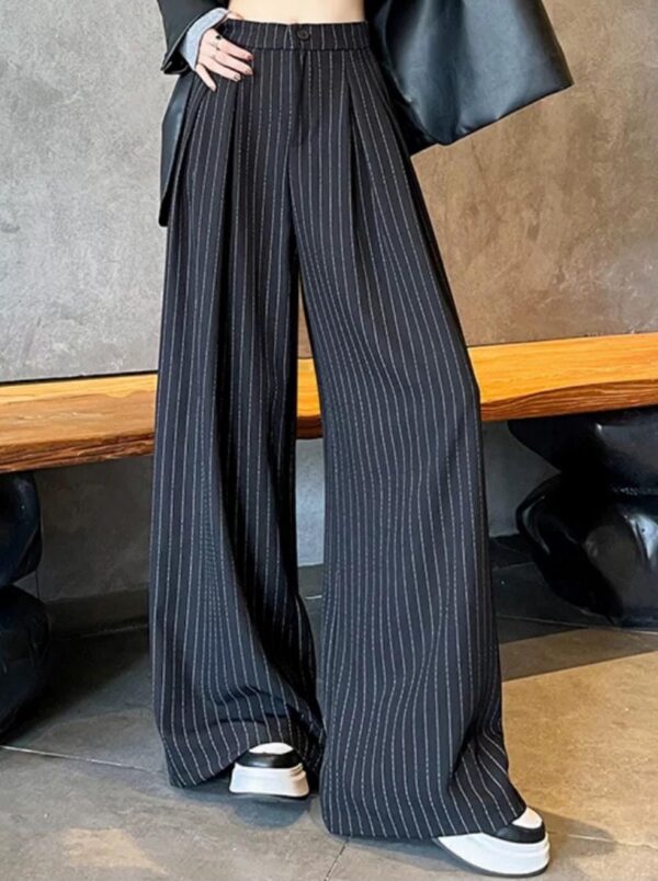 Pinstripe Wide-Leg Trousers | بنطال واسع مخطط - ستايل عصري