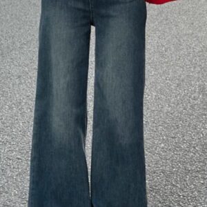 Flared Jeans with Pockets - بنطلون جينز بخصر عالي