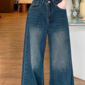 بنطلون جينز غامق بقصة واسعة جداً Exaggerated Wide-Leg Jeans