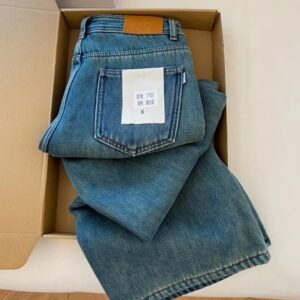 بنطلون جينز نسائي بقصة مستقيمة - أزرق داكن - (Women's Straight-leg Jeans - Dark Blue)