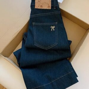 Denim Stars بنطال جينز كلاسيكي باللون الداكن مع فيونكة أنيقة Classic Dark Denim Jeans with Bow Detail