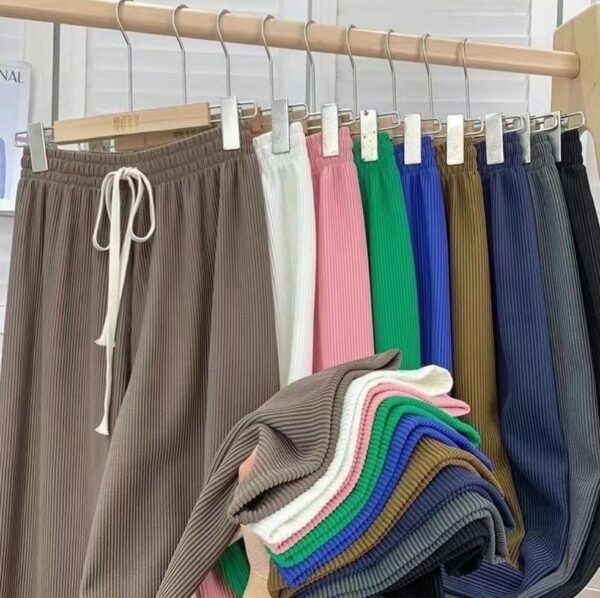 بنطلون نسائي بليسيه Pleated بألوان متنوعة وخصر مطاطي Elastic Waist
