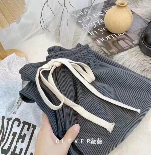 ⁦بنطلون نسائي بليسيه Pleated بألوان متنوعة وخصر مطاطي Elastic Waist⁩ - الصورة ⁦5⁩