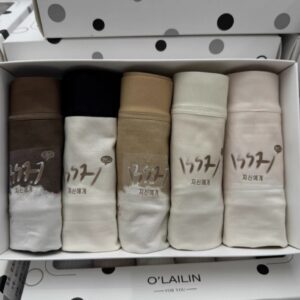 طقم "O'LAILIN" من الملابس الداخلية النسائية - 5 قطع بلون ترابي وكتابة كورية